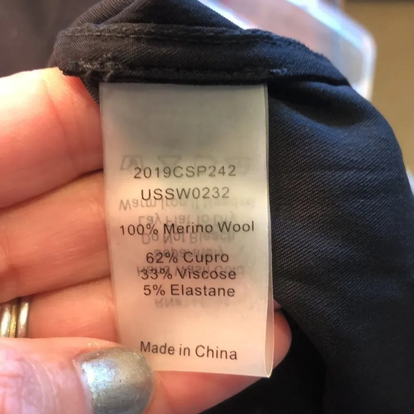 NWT Universal Standard Dalia Mixed Media Top - Picture 13 of 14